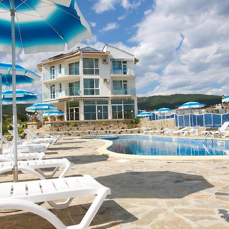 סבטי ולאס Nushev Hotel מראה חיצוני תמונה
