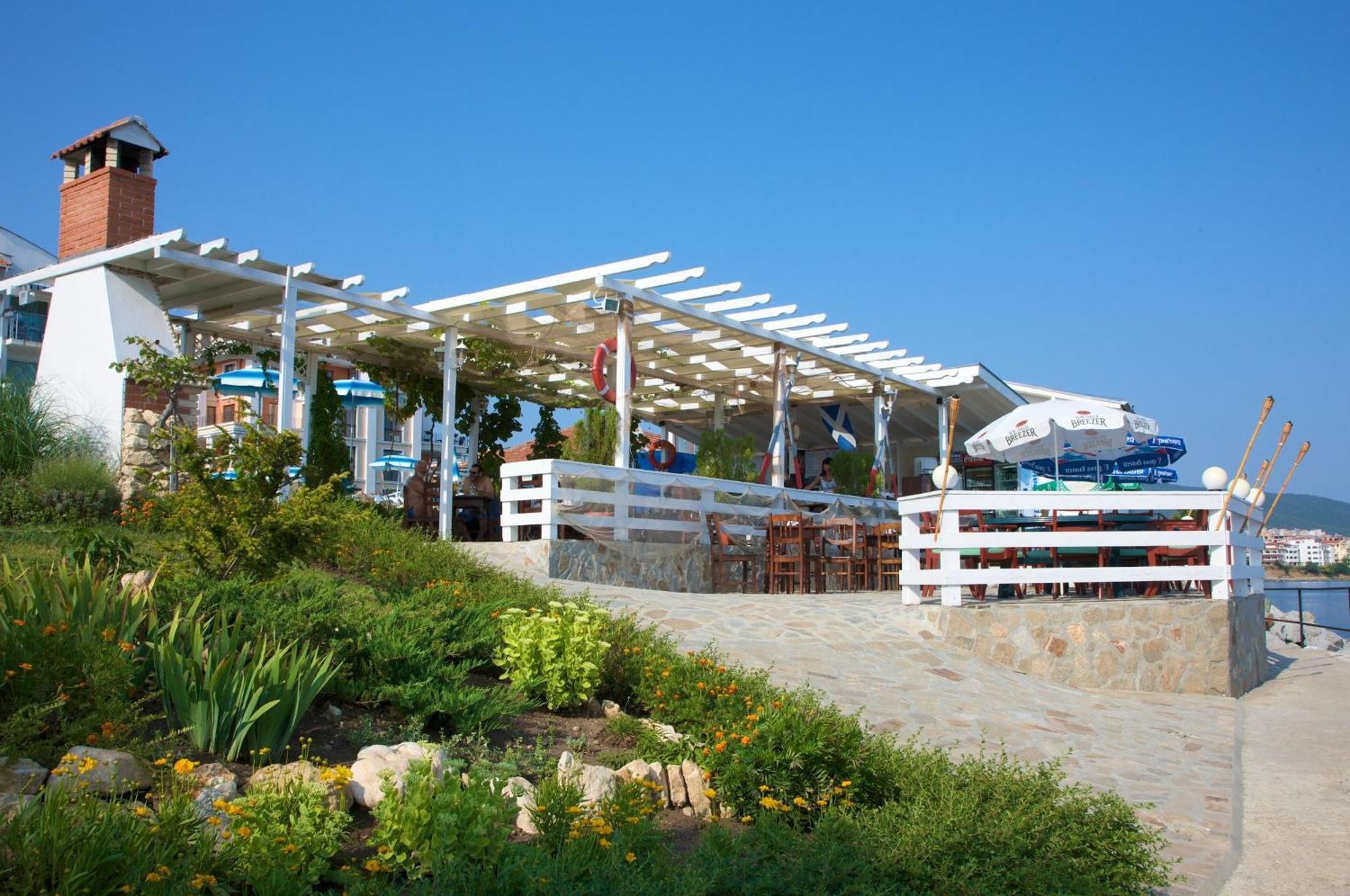 סבטי ולאס Nushev Hotel מראה חיצוני תמונה
